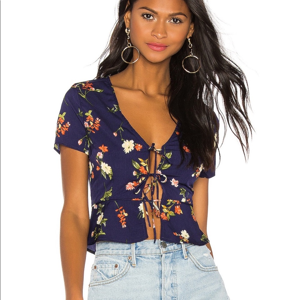 Superdown Tie Front Ciara Top in Navy Floral